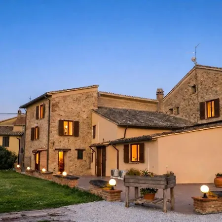 Casa de Férias Borgo Le Mimose Private Estate In Umbria With Pool And Restaurant Mercatello (Montefalco)
