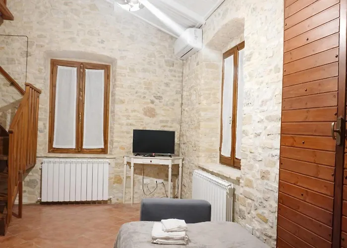 Borgo Le Mimose Exclusive 40-guest Private Estate In Umbria With Pool