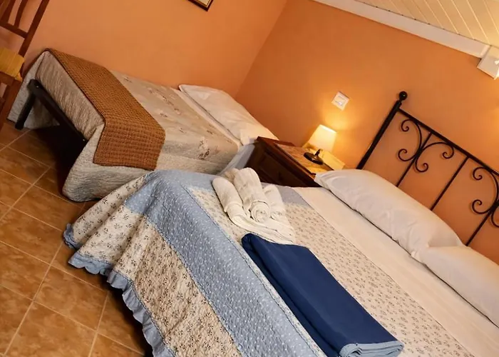 Borgo Le Mimose Exclusive 40-guest Private Estate In Umbria With Pool Vakantiehuis