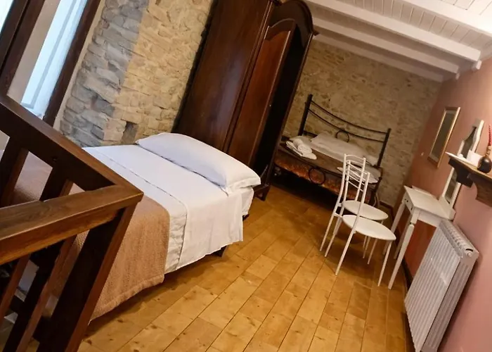 Vakantiehuis Borgo Le Mimose Exclusive 40-guest Private Estate In Umbria With Pool Mercatello (Montefalco)