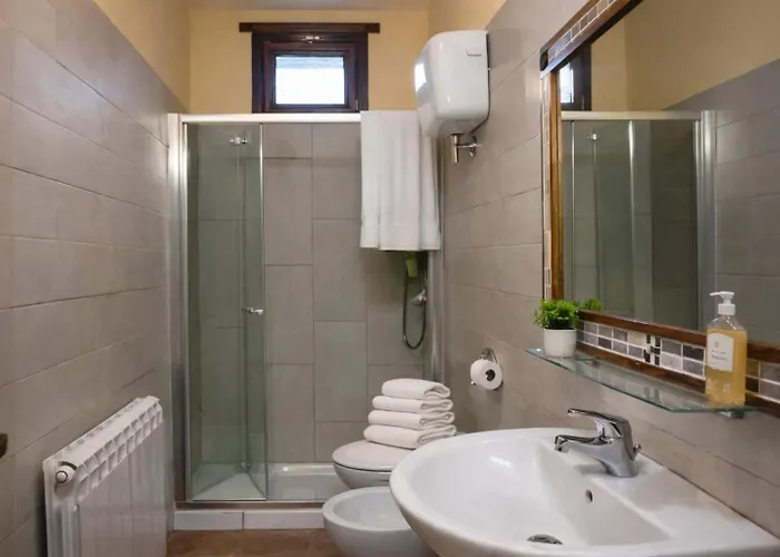 Vakantiehuis Borgo Le Mimose Exclusive 40-guest Private Estate In Umbria With Pool Mercatello (Montefalco)